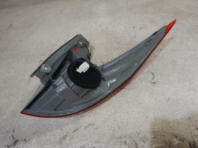 Left Tail Light TOYOTA Estima 2007 DBA-ACR50 — photo 3