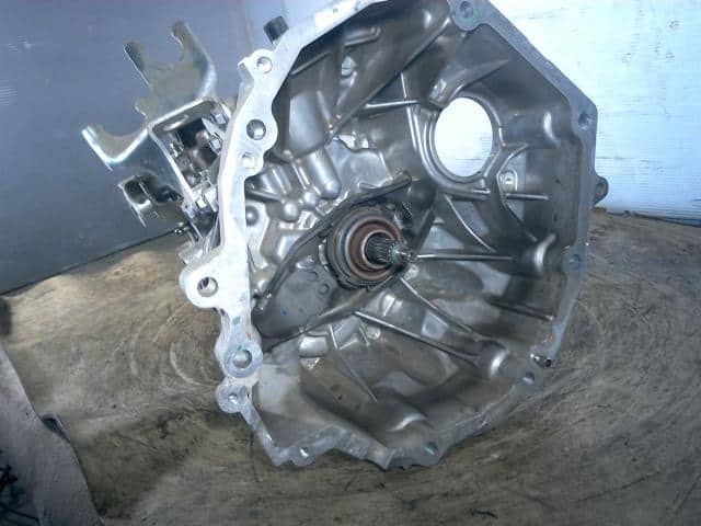Manual Transmission SUZUKI Carry 2020 EBD-DA16T 2471182M61 — photo 3
