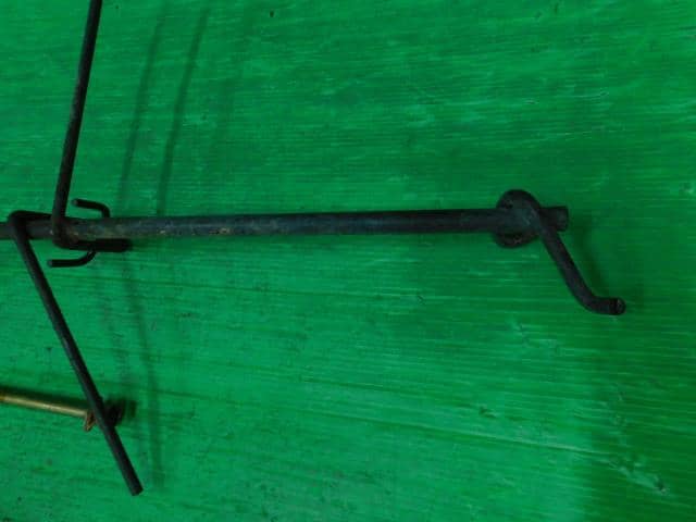 Spare Tire Carrier DAIHATSU Hijet 1994 V-S110W — photo 3