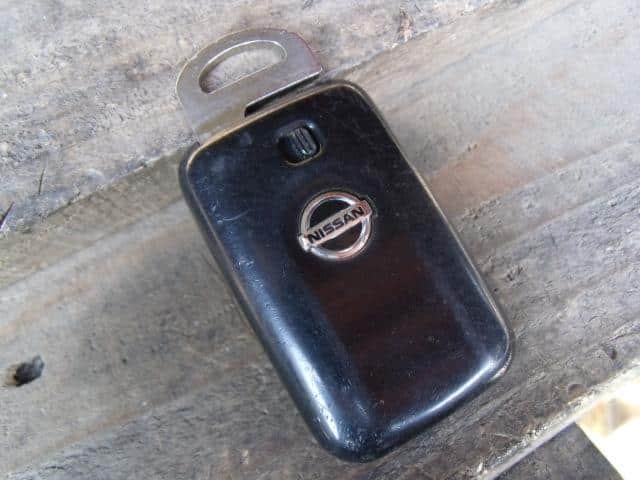 Keyless Entry Remote Control Key NISSAN March 2004 UA-AK12 — photo 2