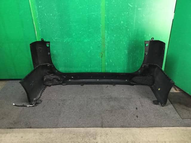 Rear Bumper Face NISSAN Serena 2018 DAA-HFC27 — photo 5