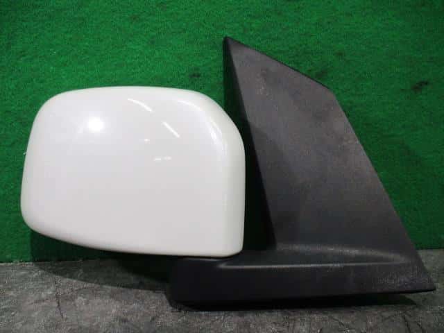 Right Side Mirror NISSAN Otti 2008 DBA-H92 — photo 1