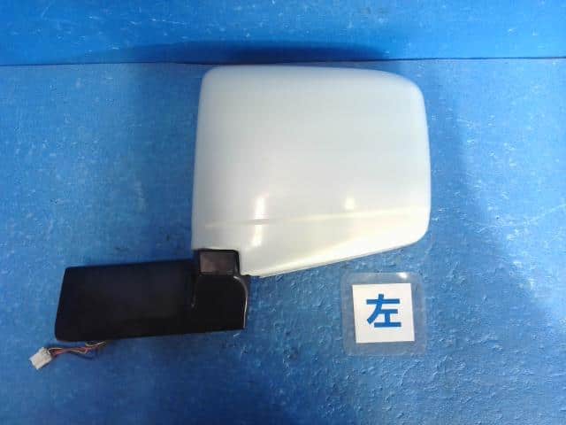 Left Side Mirror NISSAN Elgrand 2001 GH-APWE50 — photo 1