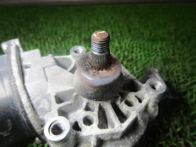 Front Wiper Motor HINO Dutro 2005 PB-XZU414M 8507037150 — photo 3