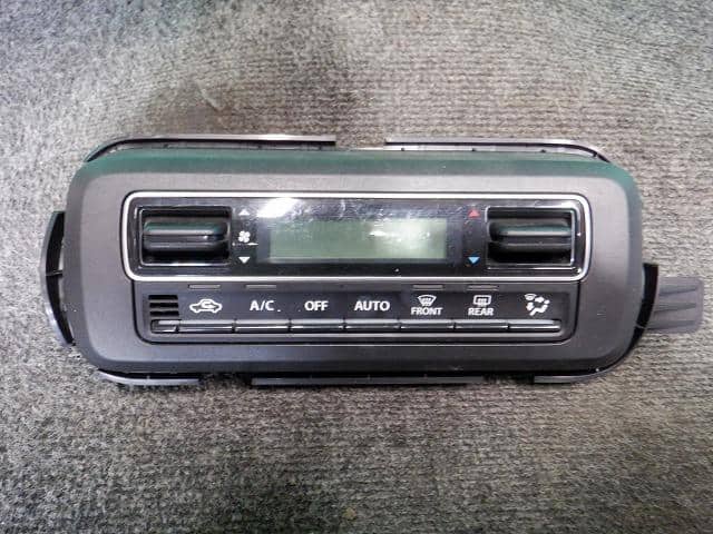 A/C Control Panel SUZUKI Spacia 2018 DAA-MK53S — photo 1