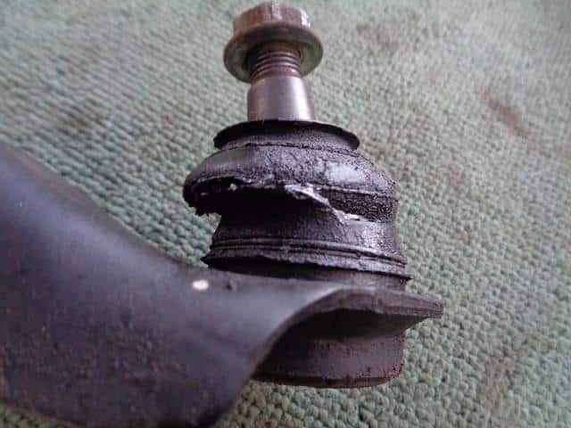 Front Right Lower Control Arm SUZUKI Wagon R 2009 DBA-MH23S 4520185K00 — photo 3