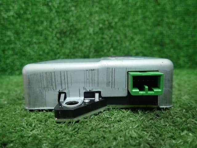 Power Steering Computer SUZUKI Jimny 2016 ABA-JB23W 3872076J01 — photo 4