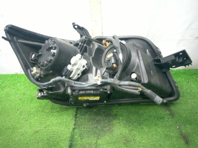 Left Headlight TOYOTA Corolla Rumion 2008 DBA-ZRE152 — photo 4