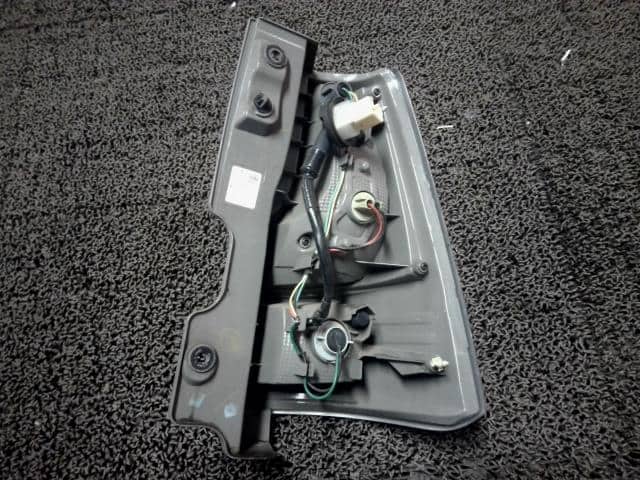 Left Tail Light SUZUKI Solio 2017 DAA-MA36S 3567081PC0 — photo 4