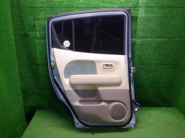 Rear Left Door Assembly NISSAN Moco 2006 DBA-MG22 — photo 2