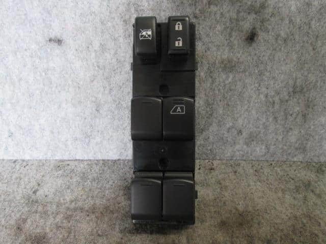 Power Window Switch NISSAN Note 2015 DBA-NE12 — photo 1