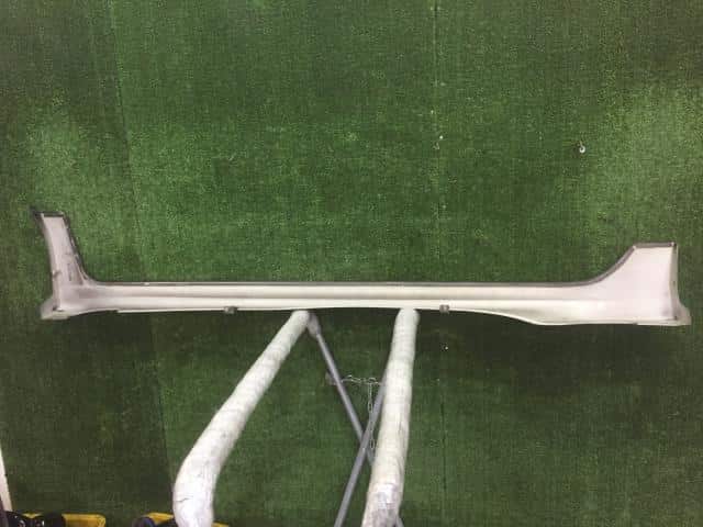Right Side Step HONDA Insight 2009 DAA-ZE2 — photo 3