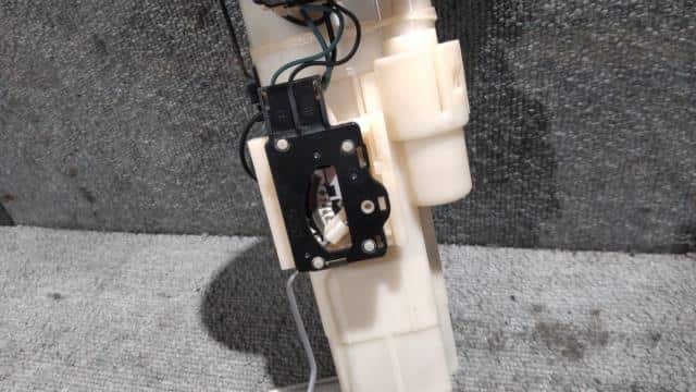 Fuel Pump SUZUKI Hustler 2015 DBA-MR31S 1510082882 — photo 2
