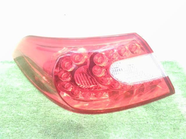 Left Tail Light NISSAN Fuga 2010 DBA-KNY51 — photo 1