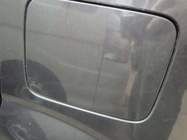 Fuel Filler Lid NISSAN Moco 2012 DBA-MG33 — photo 1