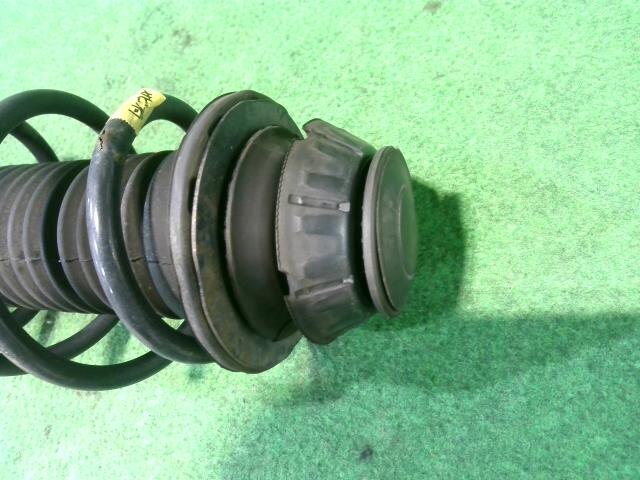 Front Right Strut TOYOTA Vitz 2007 DBA-SCP90 — photo 2