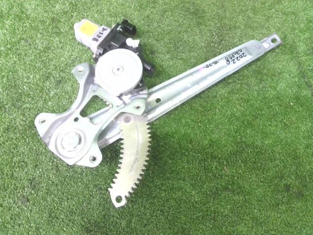 Rear Right Door Regulator NISSAN Note 2016 DBA-E12 — photo 1