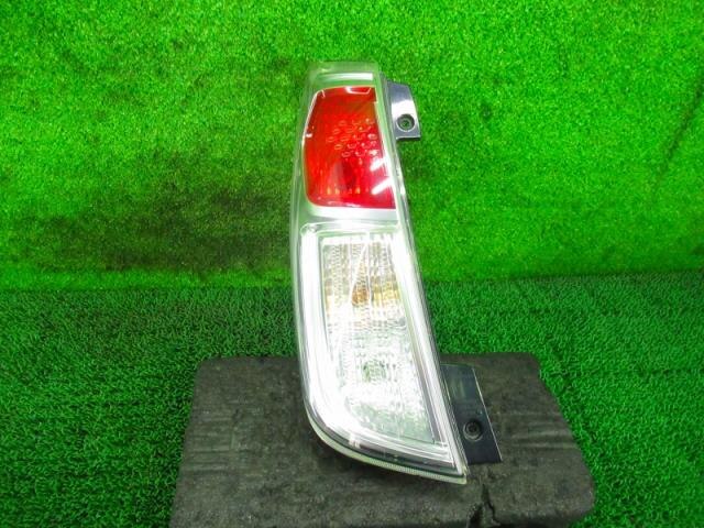 Left Tail Light NISSAN Dayz roox 2015 DBA-B21A — photo 1