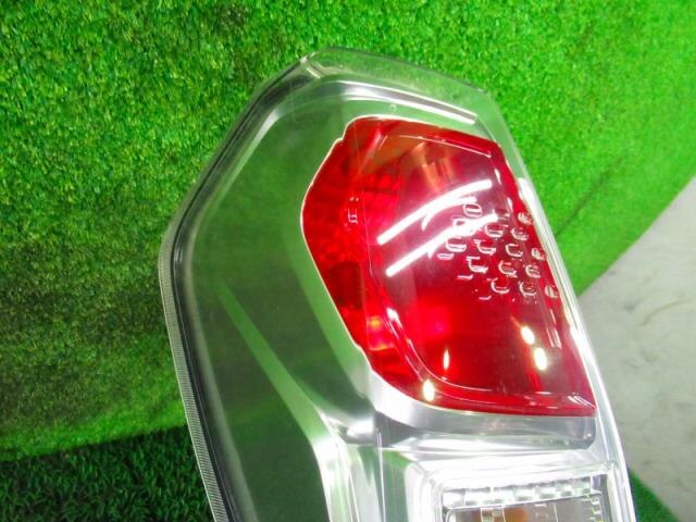 Left Tail Light NISSAN Dayz roox 2015 DBA-B21A — photo 2
