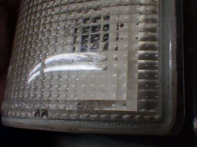 Left Side Marker Light MITSUBISHI Delica 1989 S-L039P MB527301 — photo 3