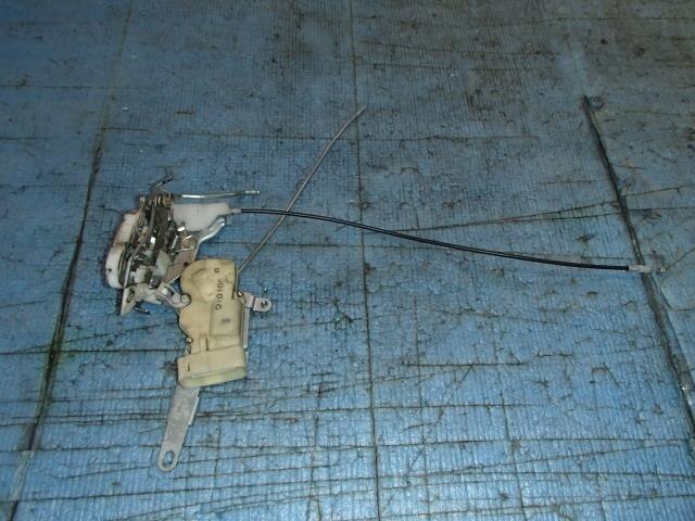 Door Lock Solenoid TOYOTA Platz 2001 TA-NCP16 — photo 1