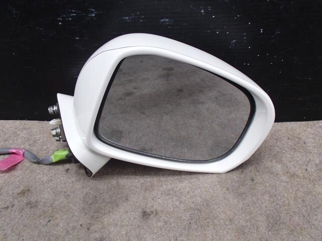 Right Side Mirror TOYOTA SAI 2010 DAA-AZK10 — photo 2