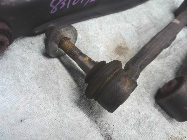 Rear Left Lower Control Arm TOYOTA Lexus is 2011 DBA-GSE20 — photo 3