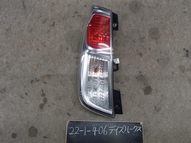 Left Tail Light NISSAN Dayz roox 2014 DBA-B21A — photo 1