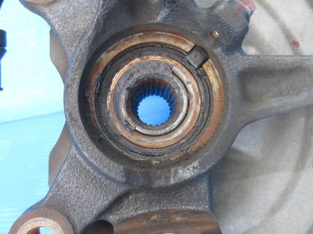 Front Right Knuckle Hub Assembly NISSAN Dayz 2015 DBA-B21 — photo 2