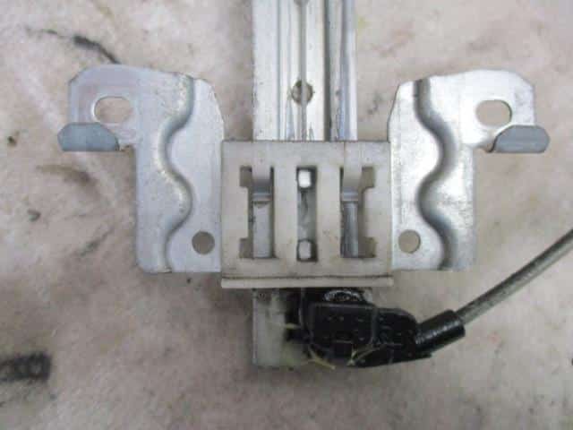 Rear Right Door Regulator SUZUKI Every 2006 EBD-DA64V 8351068H00 — photo 3