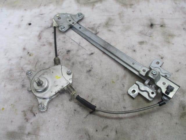 Rear Right Door Regulator SUZUKI Every 2006 EBD-DA64V 8351068H00 — photo 1