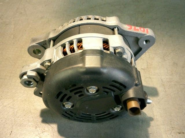 Alternator SUZUKI Lapin 2017 DBA-HE33S 3140074P11 — photo 2