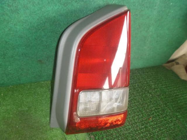 Right Tail Light HONDA Z 1998 GF-PA1 — photo 4