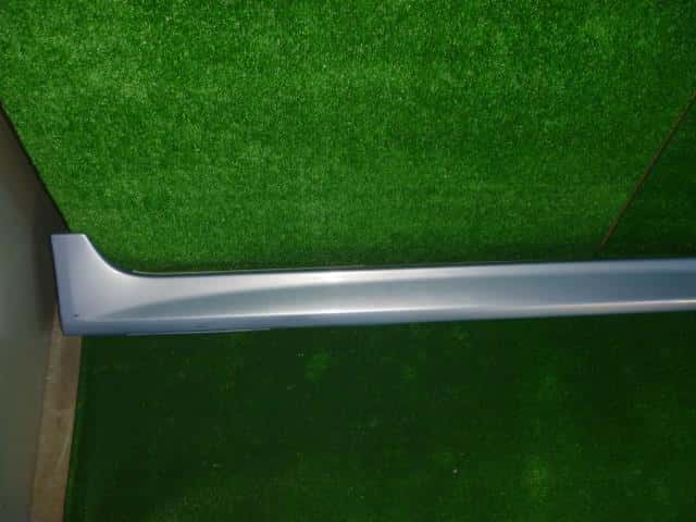 Left Side Step NISSAN March 2002 UA-BK12 — photo 2