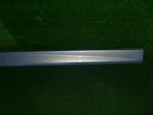 Left Side Step NISSAN March 2002 UA-BK12 — photo 4