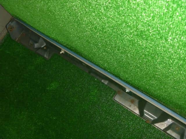 Left Side Step NISSAN March 2002 UA-BK12 — photo 6