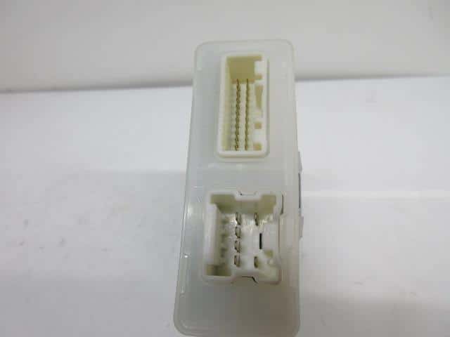 Control Unit NISSAN Elgrand 2013 DBA-TE52 — photo 3