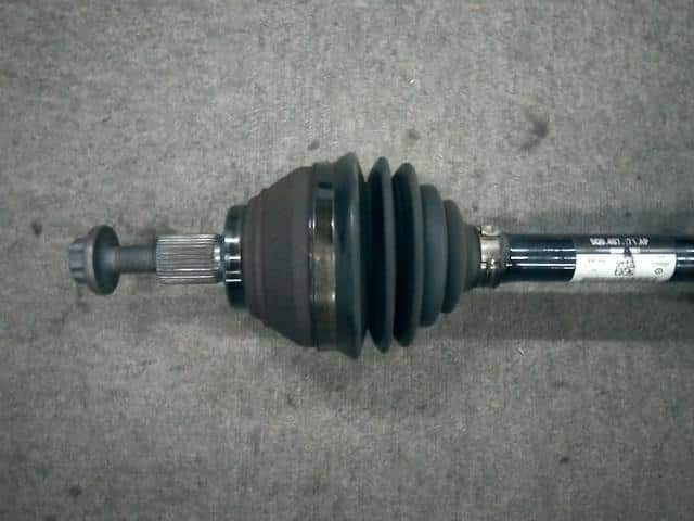 Front Left Drive Shaft VOLKSWAGEN Golf R 2014 ABA-AUCJXF 5Q0407271AP — photo 2