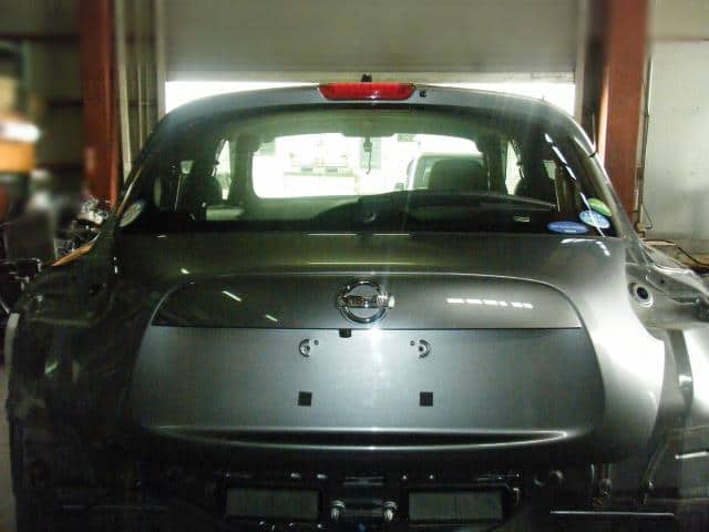 Back Door Assembly NISSAN JUKE 2014 DBA-YF15 — photo 1