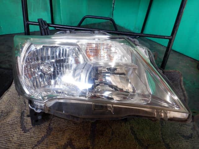 Right Headlight NISSAN Serena 2012 DBA-C26 — photo 1