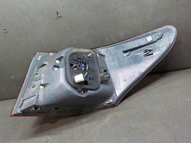 Left Tail Light TOYOTA Lexus ls 2009 DAA-UVF45 — photo 4
