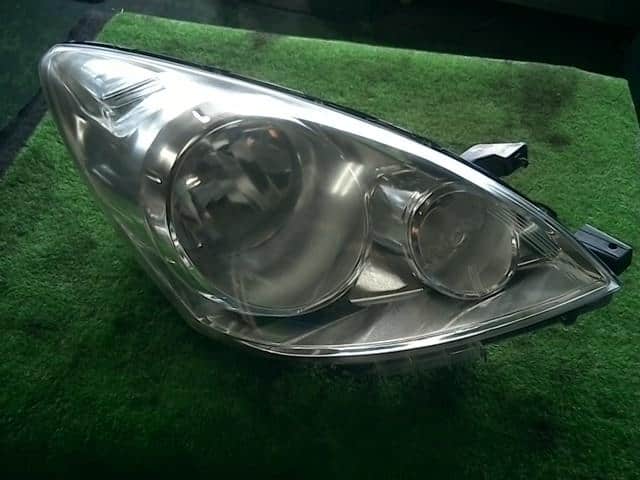 Right Headlight NISSAN Note 2011 DBA-E11 — photo 1