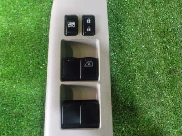 Power Window Switch NISSAN March 2011 DBA-NK13 — photo 4
