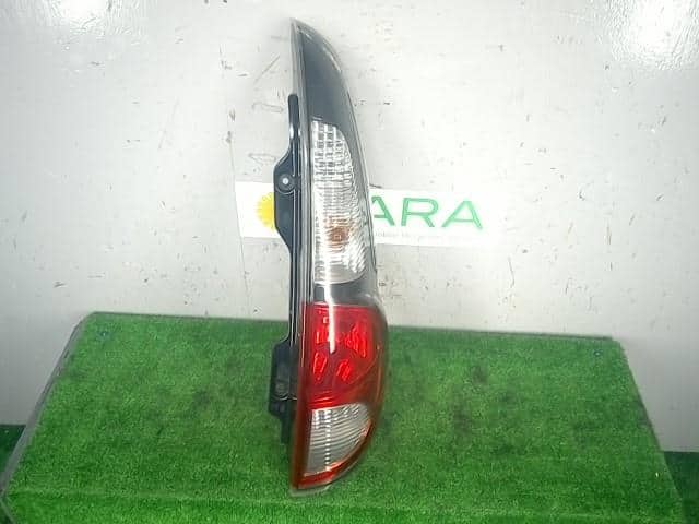 Right Tail Light NISSAN Moco 2011 DBA-MG33 — photo 1
