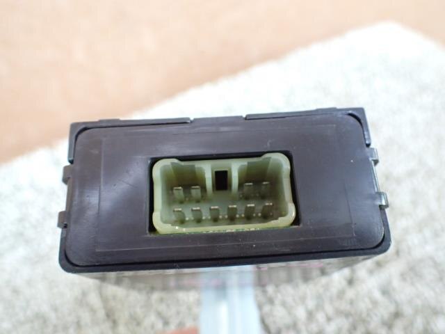 Electrical Component TOYOTA Landcruiser 1994 S-HDJ81 — photo 2