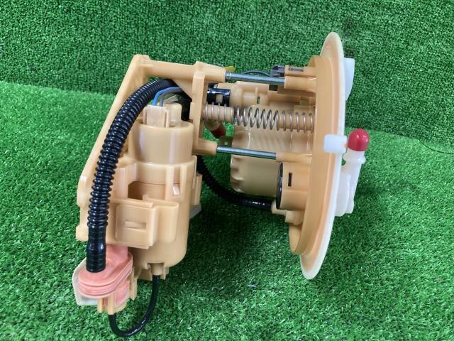 Fuel Pump TOYOTA IQ 2010 DBA-KGJ10 — photo 1