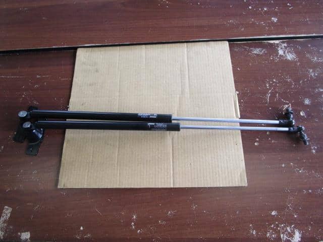 Tail Gate Damper SUZUKI Alto 2006 DBA-HA24S — photo 1