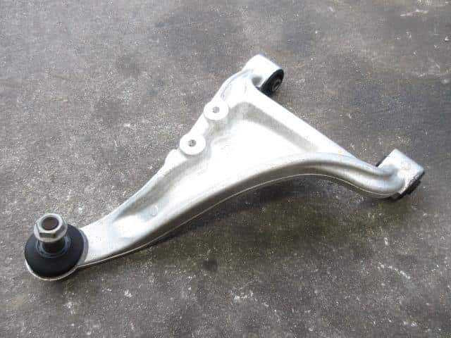Rear Right Upper Control Arm NISSAN Elgrand 2012 DBA-TE52 — photo 1