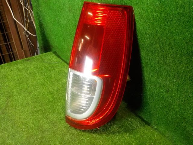 Right Tail Light NISSAN Moco 2007 DBA-MG22 — photo 4