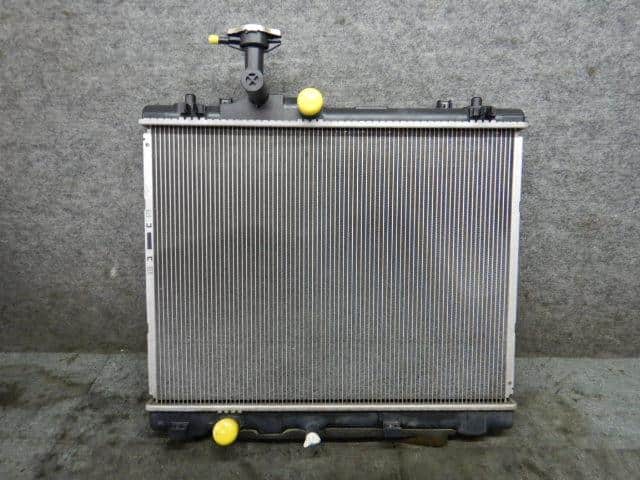Radiator MITSUBISHI Delica D2 2011 DBA-MB15S — photo 1